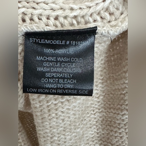 ✨NWT✨ INC International Concepts: Women’s Cable Knit Poncho- One Size Fits Most - Picture 8 of 10